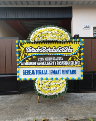 Papan Bunga Duka di Tafamutu