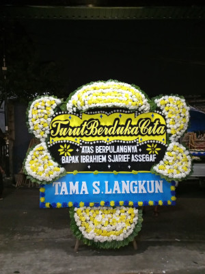 Papan Bunga Duka di Tafamutu